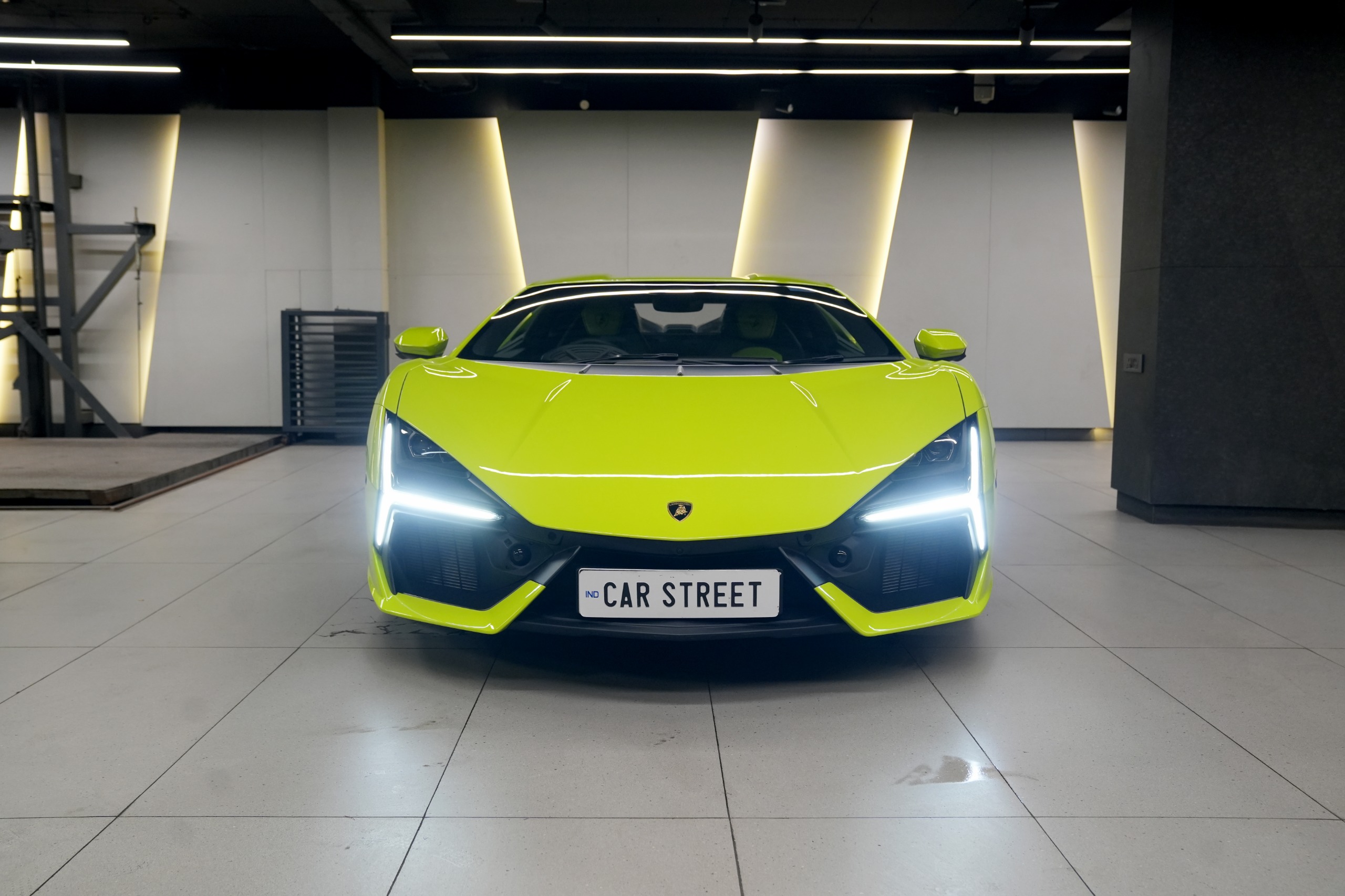 Lamborghini Revuelto 6.5L V12